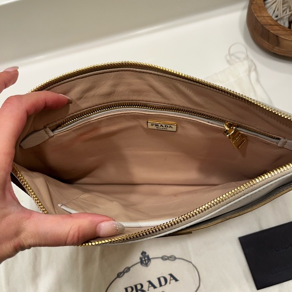 Prada gold clutch bag - Picture 3 of 16
